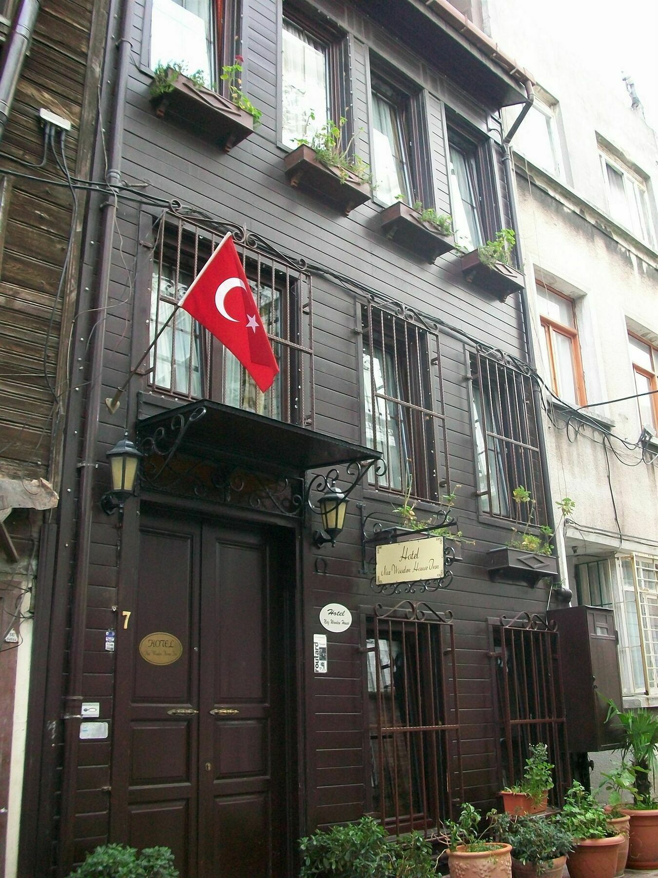 Naz Wooden House Inn Istanboel Buitenkant foto
